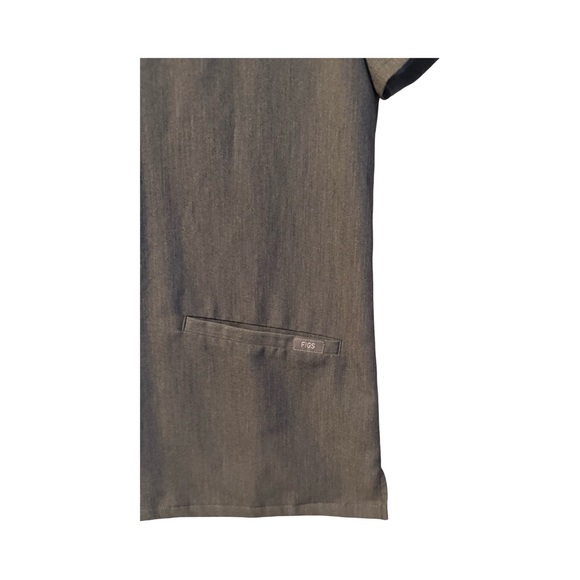 Figs V-Neck Casma Three-Pocket Scrub Top Graphite Women Size XS - Picture 5 of 12
